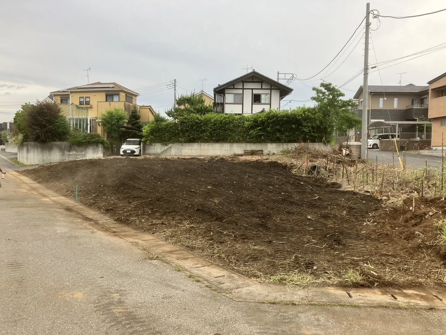 印西市｜草刈り・伐採・防草シートの施工写真 4